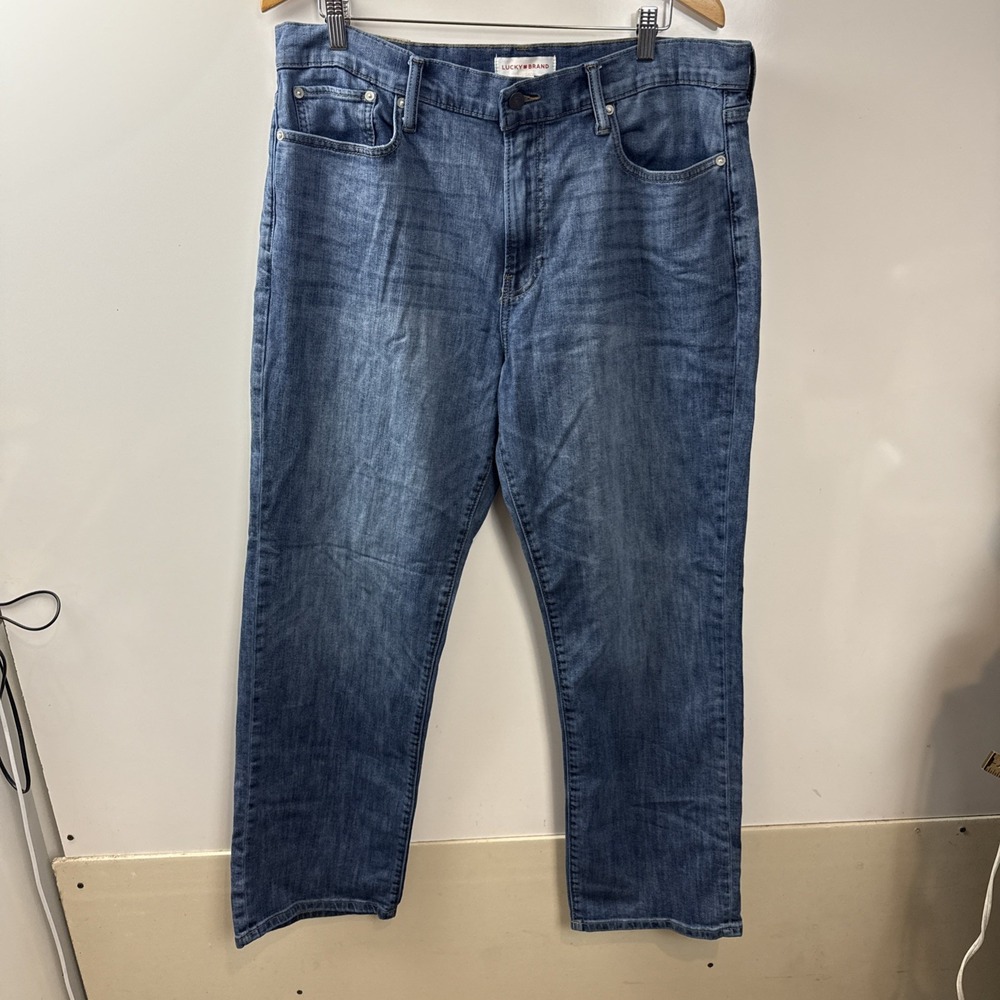 Lucky Brand 181 Jeans Mens 36x32 Blue Medium Wash Relaxed Straight Denim